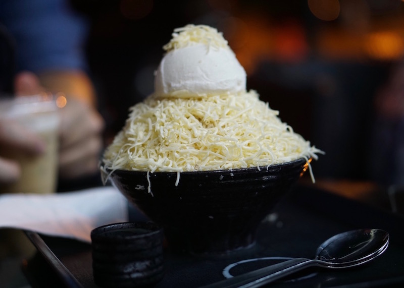 Desserts in Singapore - snow white bingsu