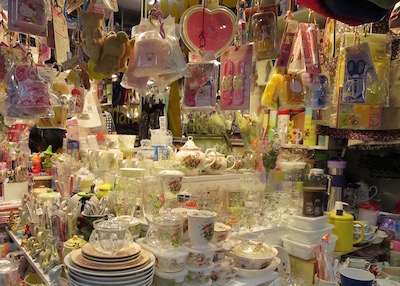 Namdaemun market in Seoul - homeware shopping