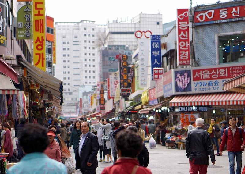 Namdaemun market in Seoul - street view