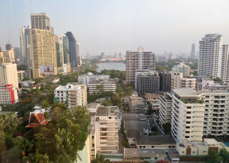 Sheraton Grande Sukhumvit, A Blissful Stay In Bangkok | Are you looking for a luxury stay in the heart of Bangkok? Read more about this beautiful hotel with a fabulous pool. It's like staying on a resort in the heart of Bangkok