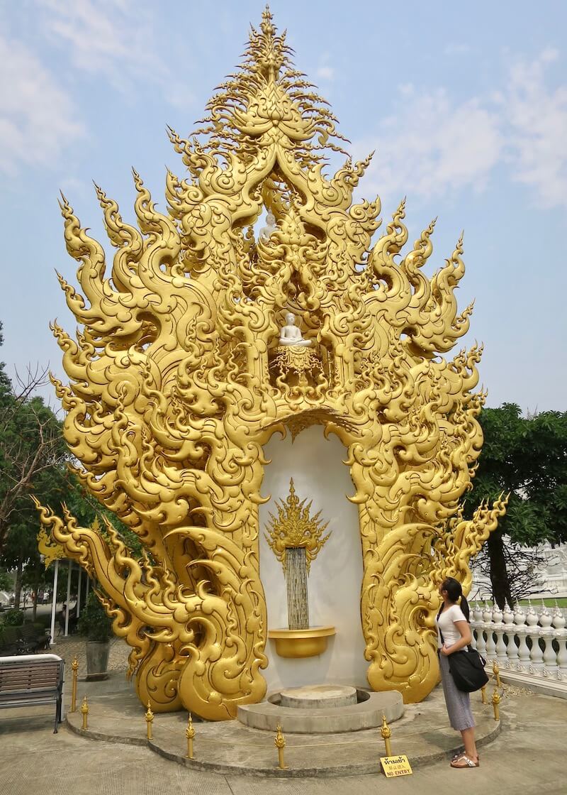 Wat Rong Khun White Temple In Chiang Rai – white buddha