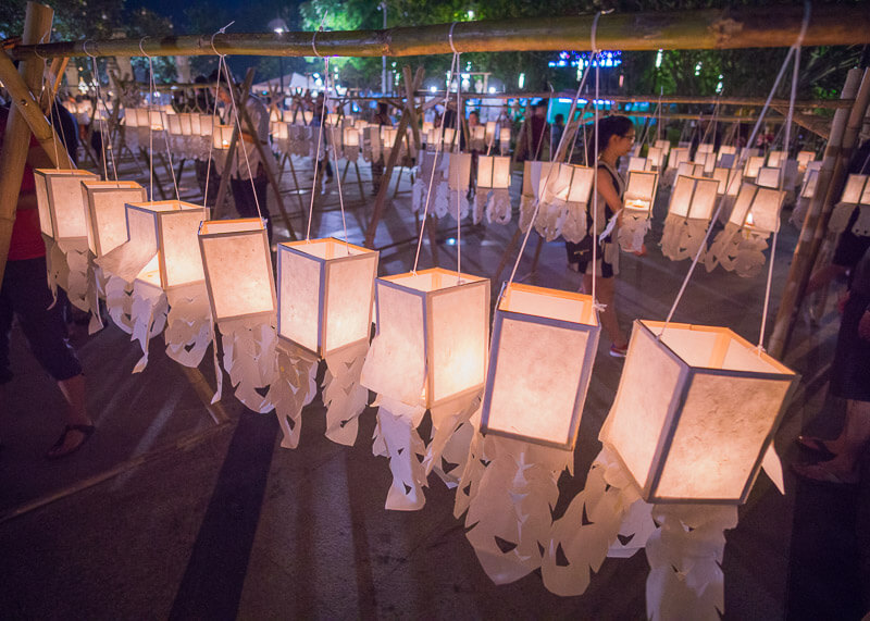 Loy Krathong Chiang Mai lantern festival - lanterns