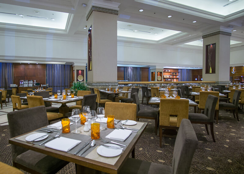 Sheraton hanoi hotel vietnam - dining area for breakfast