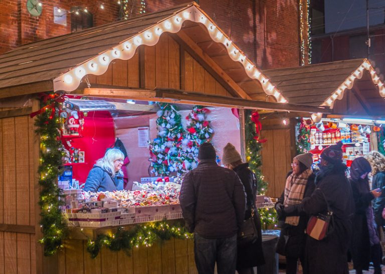 9 Things To Do At The Toronto Distillery District Christmas Market ...