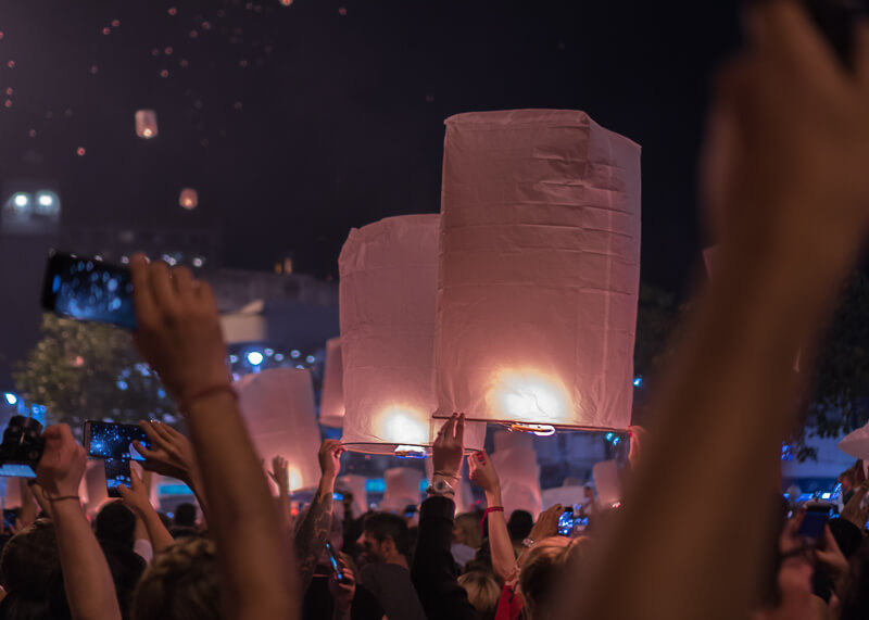 new year chiang mai - crowds and lanterns