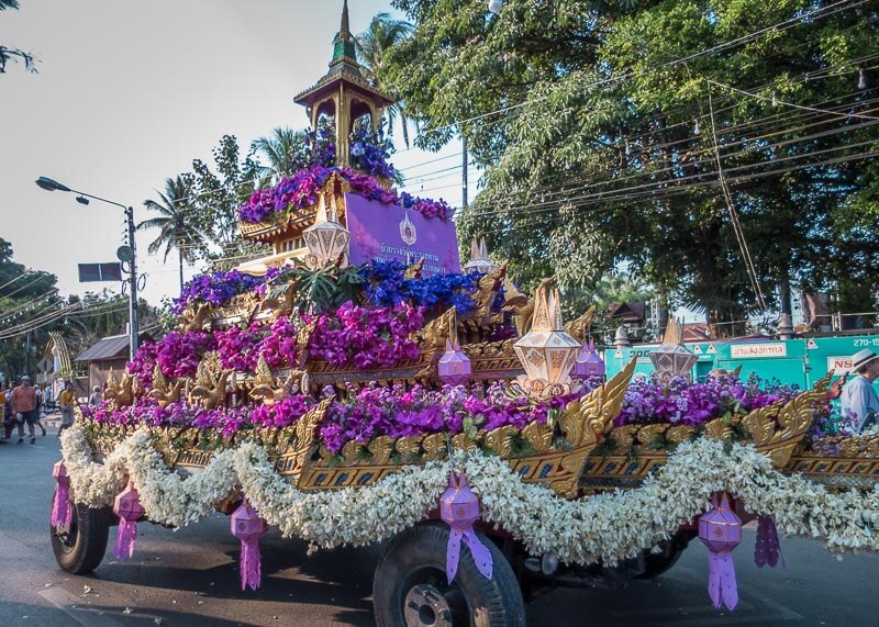 chiang mai flower festival - floats