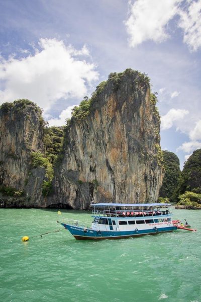 How To Book Phuket Tours And Have An Amazing Experience | There are tons of things to do in Phuket, and looking at which tours to book can be a headache. Click to read more on how to book Phuket tours if you’re looking for activities during your vacation or honeymoon! #travel #nomad #lifestyle #destinations #thailand #phuket #slowtravel #wanderlust