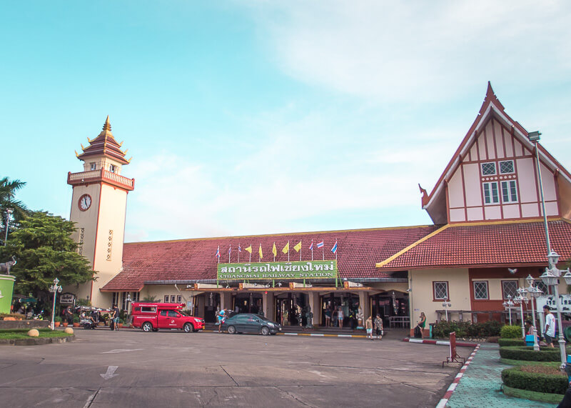 chiang mai to bangkok train - chiang mai train station