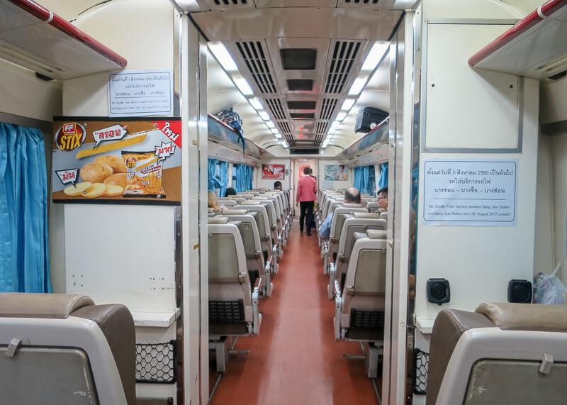 bangkok to ayutthaya train - train ride not full