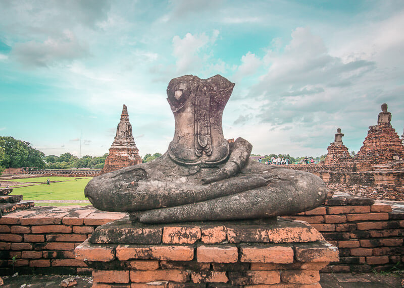 The Best Way To Visit Ayutthaya Historical Park | Learn insider tips about Ayutthaya to make your trip awesome. Find photography ideas on what to include in your itinerary for your travel. Learn why you should spend more than one day in Ayutthaya Thailand things to do in this city. #travel #destinations #thailand #culturetravel #Ayutthaya #slowtravel #wanderlust #romantictravel #thailandtravel | culture travel | Romantic travel | Thailand travel | Honeymoon | Asia Travel | Round the world trip