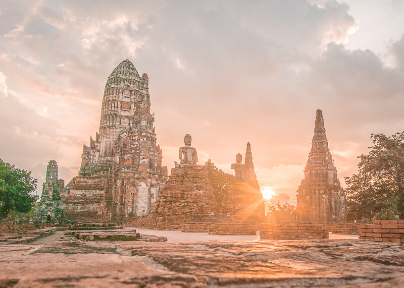 Bangkok to Ayutthaya by train - sunset